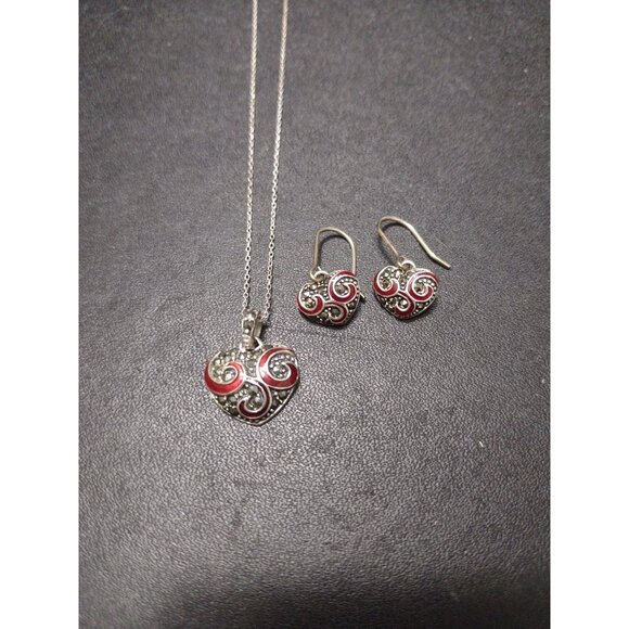 **Final Sale** Sterling silver heart necklace and earrings - Picture 12 of 12